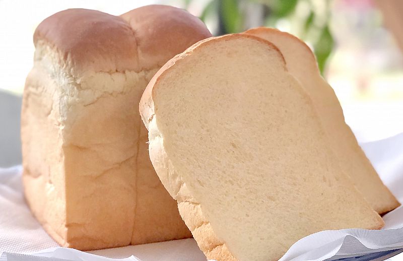 生食パン 1斤（税込み380円）